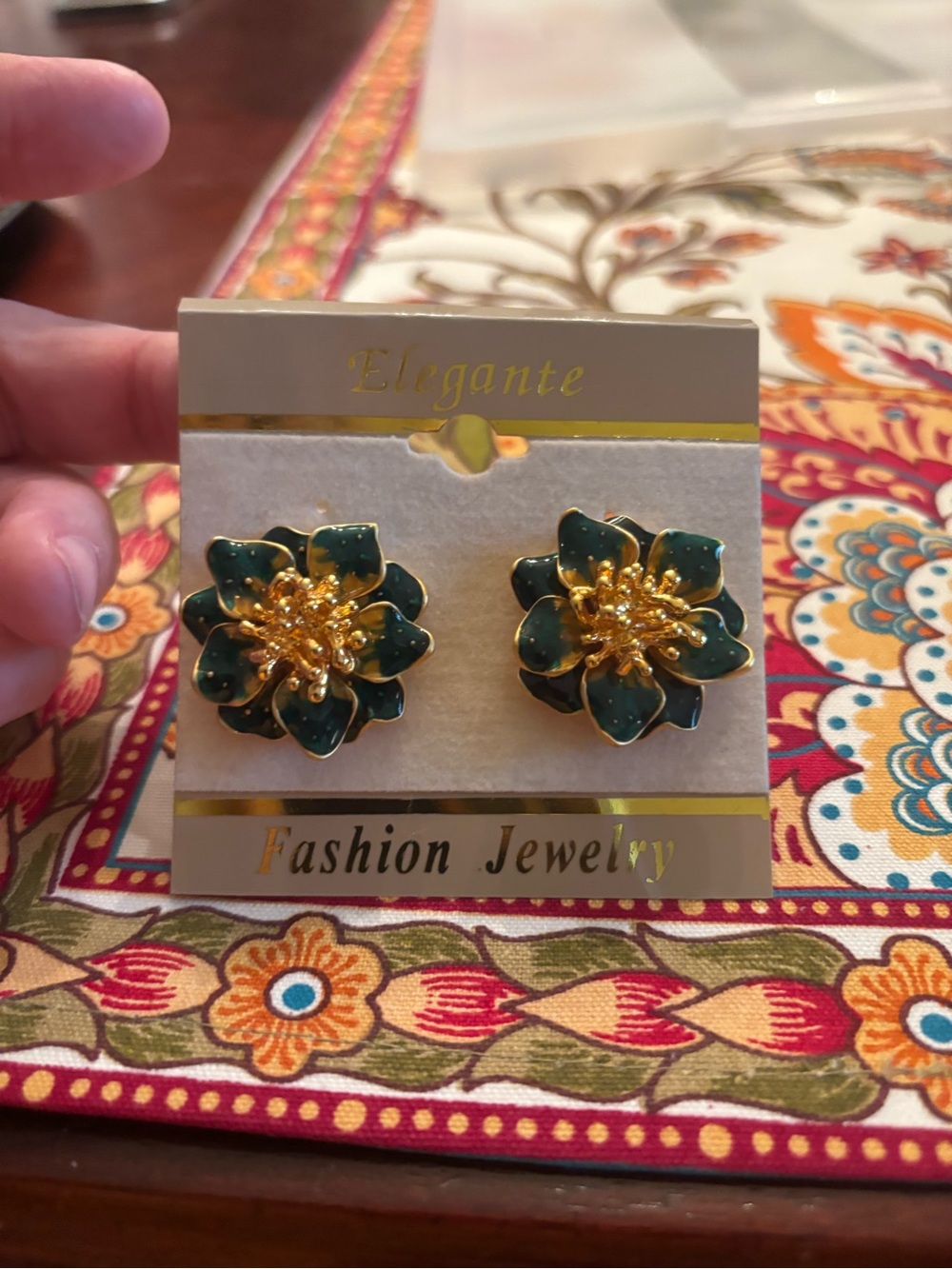 Vintage Green & Gold Flower Clip Earrings - Fashion Jewelry